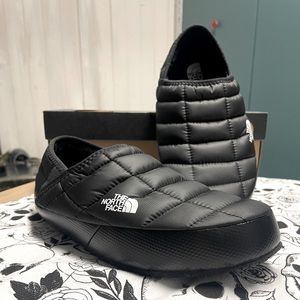 **Brand New** Women's Thermoball Traction Mule V